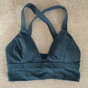 Lululemon turquoise bra size 6